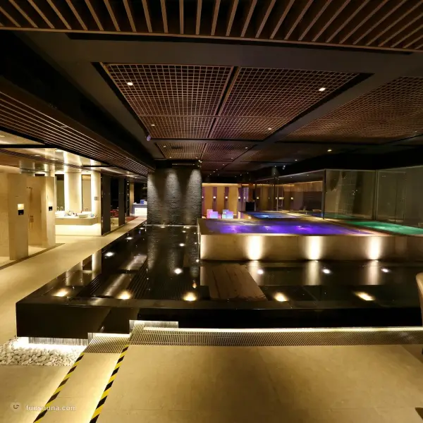 Indoor bath pool at Number One Sauna, Macau