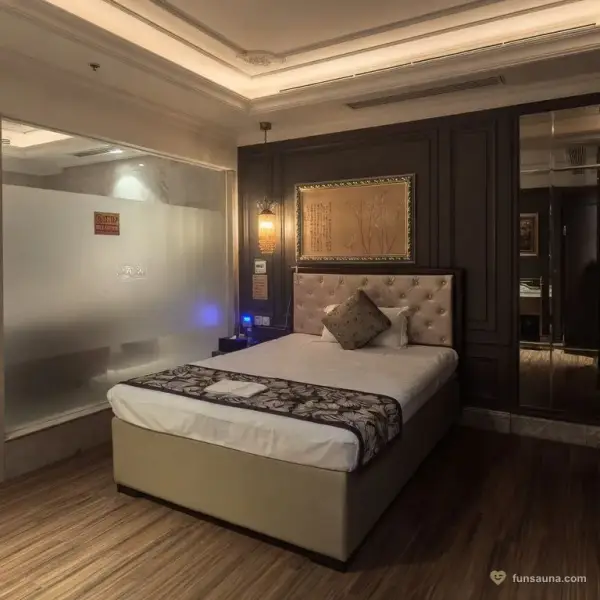 Oceanic Royal Spa